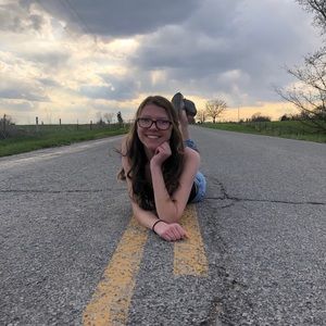 Meet your Posher, Lily